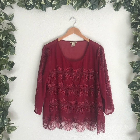 Lucky Brand Tops - 📦3/$25📦Lucky Brand Lace Long Sleeve Red